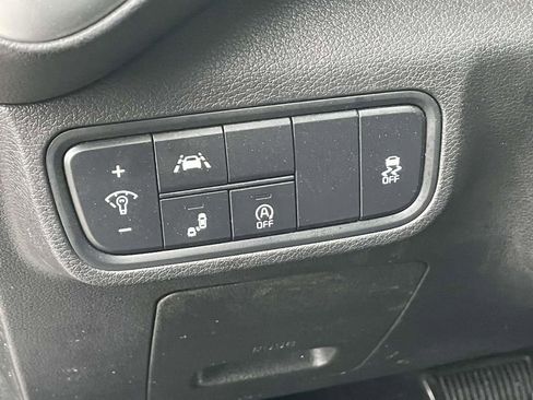 Used 2022 Kia Soul LX w/ Technology Package image 17