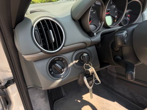 Used 2008 Porsche Boxster RWD image 17