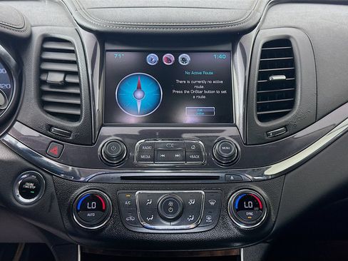 Used 2015 Chevrolet Impala LTZ FWD image 13