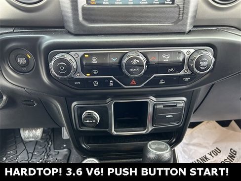 Used 2022 Jeep Wrangler Unlimited Sport image 13