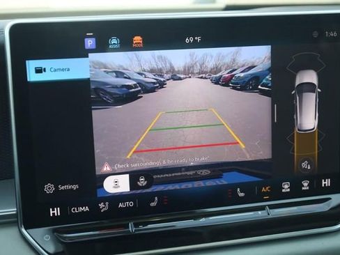 New 2026 Volkswagen Tiguan SE image 15