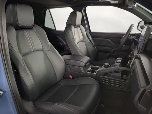 Used 2026 Toyota 4Runner Limited AWD/4WD image 15