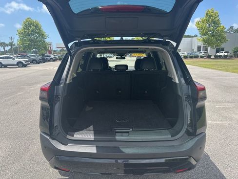 Certified 2023 Nissan Rogue SV w/ SV Premium B Package FWD image 24