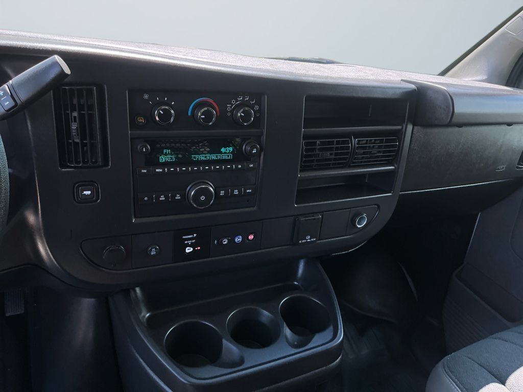 Used 2025 GMC Savana 2500 w/ Driver Convenience Package RWD image 12