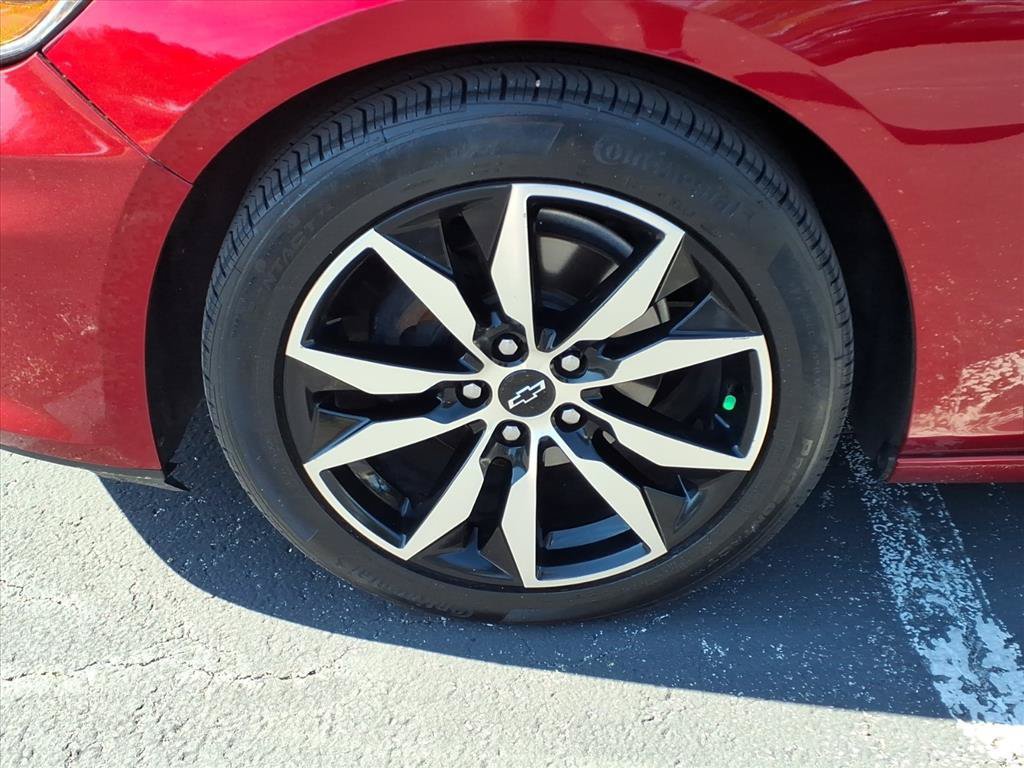 Used 2025 Chevrolet Malibu RS FWD image 15