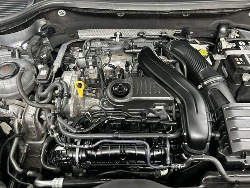 Certified 2023 Volkswagen Taos SE AWD/4WD image 23