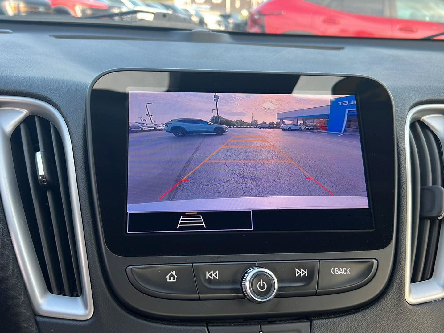 Used 2023 Chevrolet Malibu LT FWD image 19