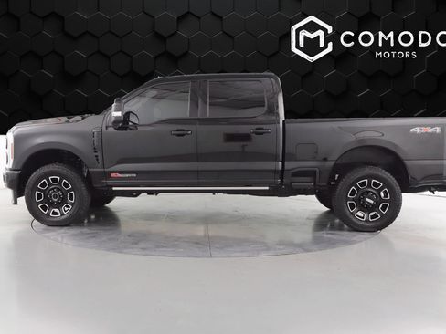 Used 2025 Ford F250 Platinum image 6