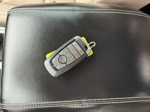 Used 2021 Ford Explorer XLT w/ Equipment Group 202A image 46