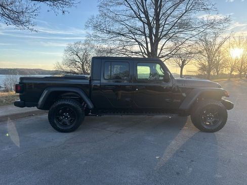 Used 2023 Jeep Gladiator Mojave image 8