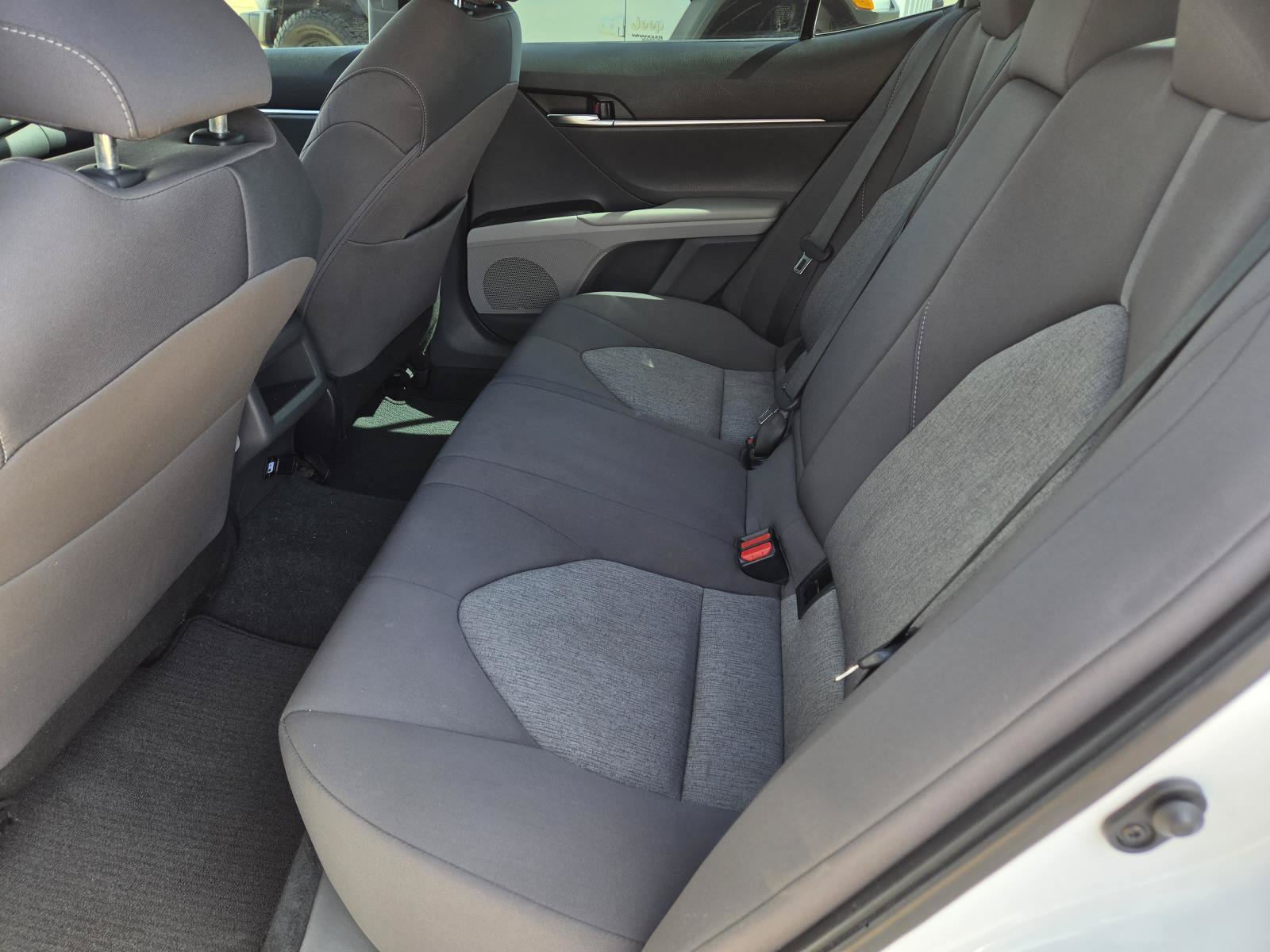 Used 2024 Toyota Camry LE w/ Convenience Package FWD image 31