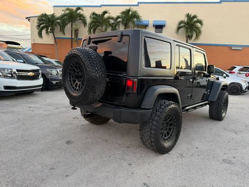 Used 2015 Jeep Wrangler Unlimited Sport w/ Quick Order Package 24S AWD/4WD image 5