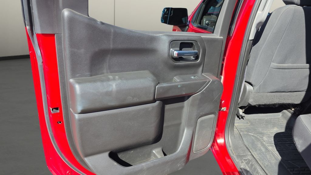 Used 2021 Chevrolet Silverado 1500 LT w/ Bed Protection Package AWD/4WD image 14