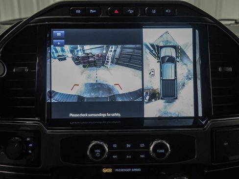 Used 2022 Ford F350 Limited image 22