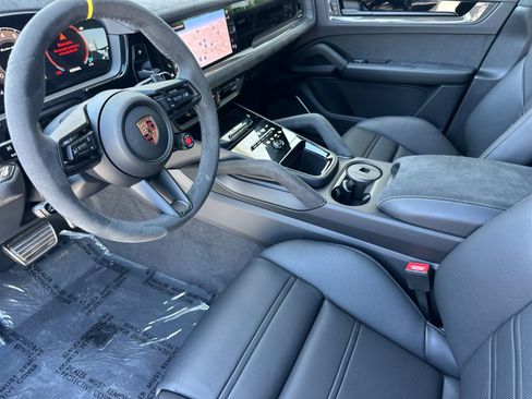 New 2026 Porsche Cayenne Turbo GT AWD/4WD image 4