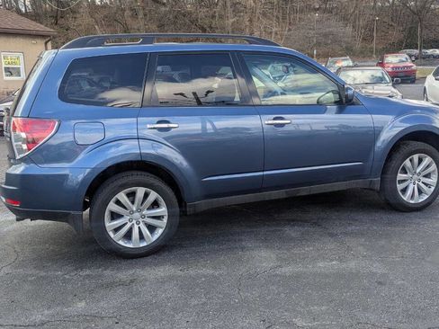 Used 2011 Subaru Forester 2.5X Premium w/ All-Weather Pkg image 10
