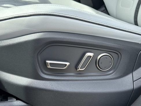 Used 2023 Rivian R1S Adventure AWD/4WD image 19