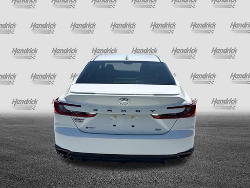 Used 2025 Toyota Camry SE FWD image 9