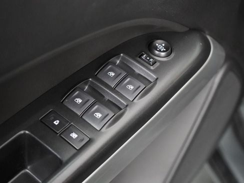 Used 2022 Chevrolet Colorado LT w/ LT Convenience Package AWD/4WD image 25