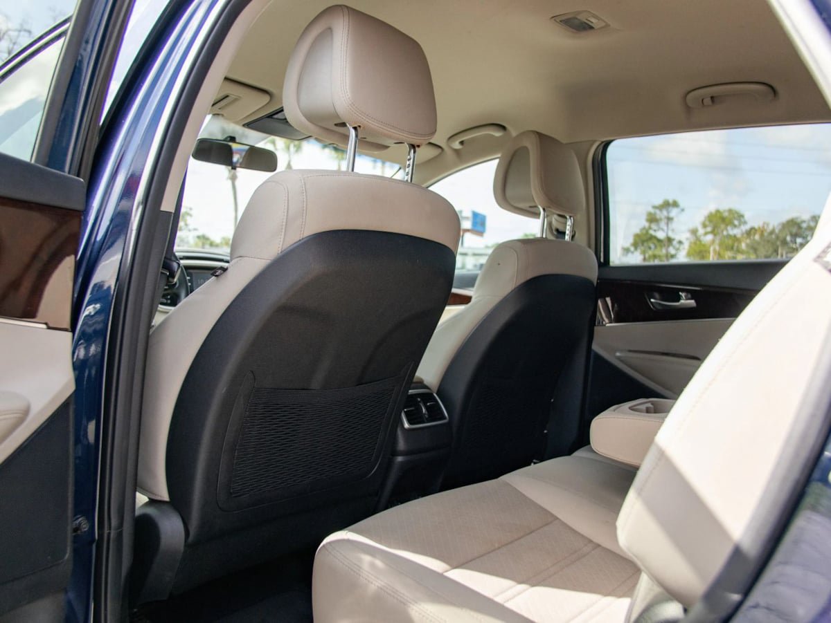 Used 2017 Kia Sorento AWD image 21