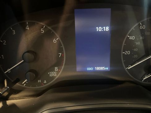 Used 2025 Toyota Corolla LE image 40