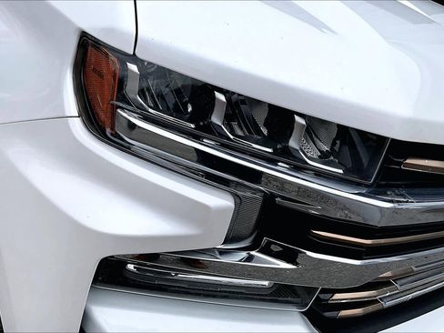 Used 2019 Chevrolet Silverado 1500 High Country w/ Technology Package image 26