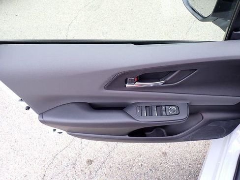 Certified 2027 Toyota Prius XLE AWD/4WD image 14