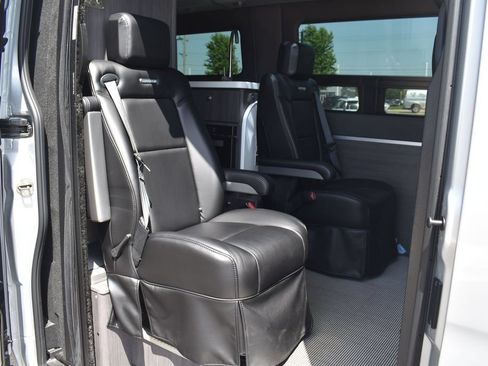 Used 2022 Mercedes-Benz Sprinter 3500 image 35