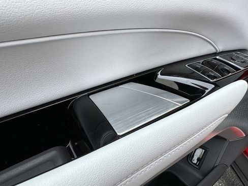 New 2025 Cadillac Lyriq Sport image 19