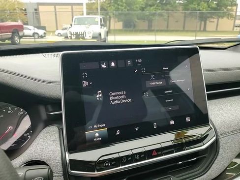 Used 2023 Jeep Compass Sport image 20