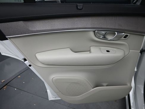 New 2026 Volvo XC90 B6 Ultra image 20