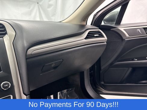 Certified 2017 Ford Fusion SE w/ Fusion SE Technology Package image 22