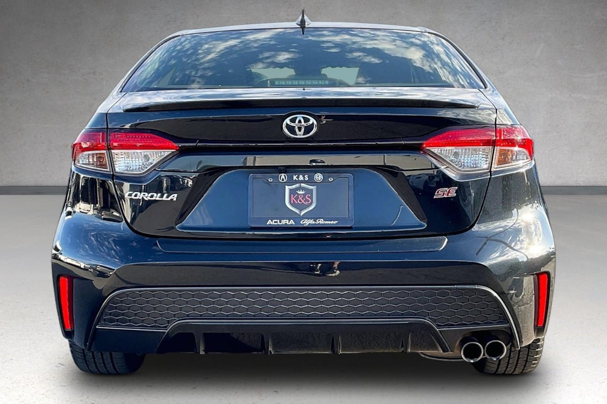 Used 2020 Toyota Corolla SE w/ Carpet Mat Package (TMS) FWD image 4