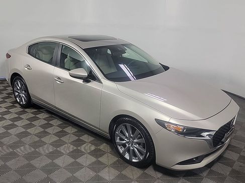 Used 2023 MAZDA MAZDA3 s FWD image 2