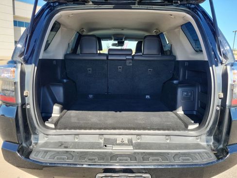 Used 2021 Toyota 4Runner SR5 Premium AWD/4WD image 15