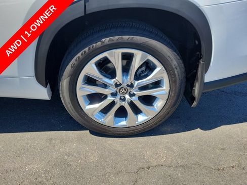Used 2023 Toyota Highlander Limited AWD/4WD image 8