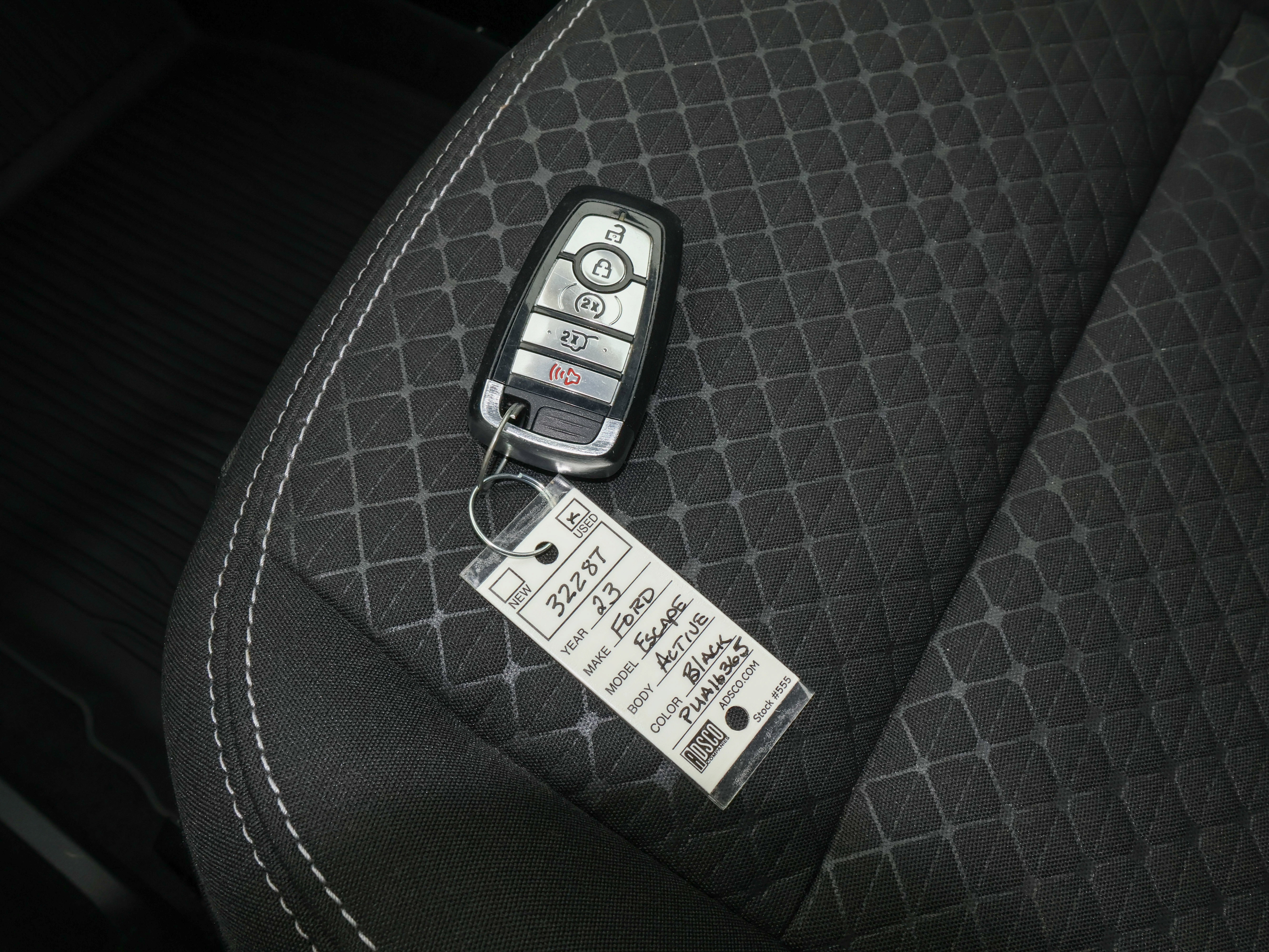 Used 2023 Ford Escape Active AWD/4WD image 23