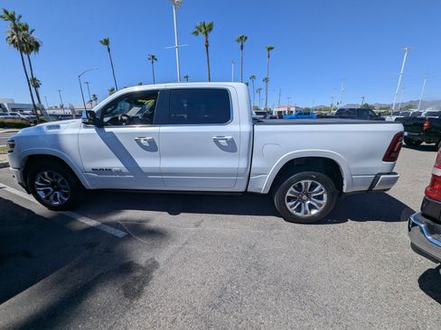 Used 2019 RAM 1500 Limited RWD image 4