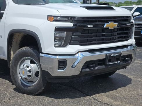 New 2025 Chevrolet Silverado 3500 W/T w/ WT Convenience Package image 2