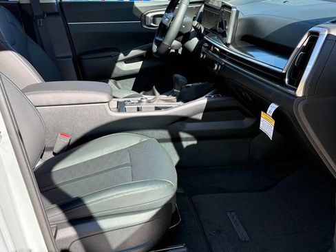 New 2026 Kia Sorento S image 14