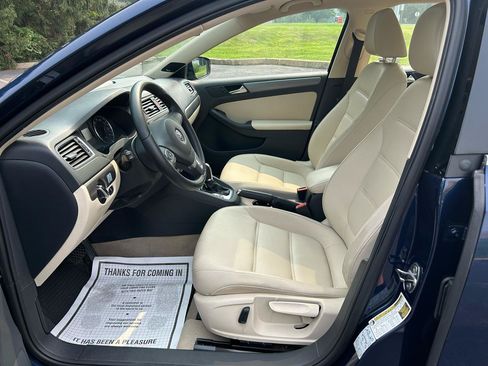 Used 2013 Volkswagen Jetta TDI FWD image 11