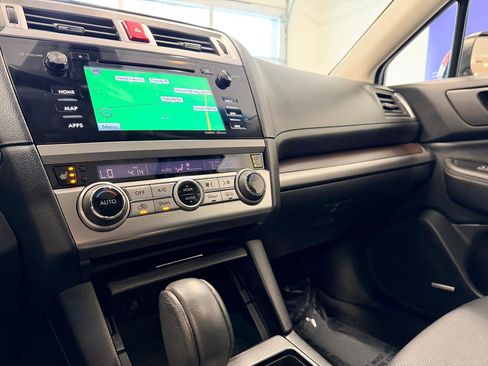 Used 2017 Subaru Outback 2.5i Limited image 45