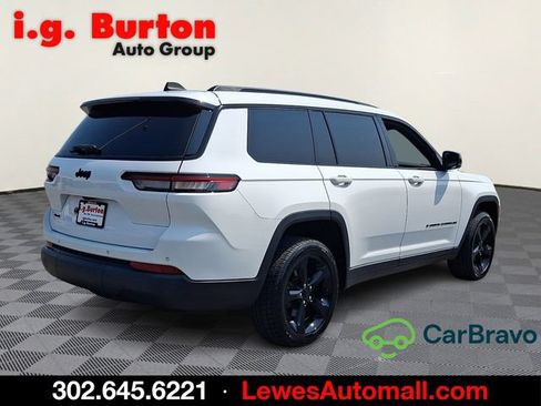 Used 2023 Jeep Grand Cherokee L Laredo AWD/4WD image 6