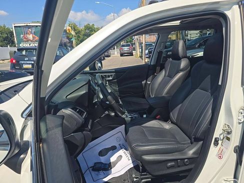 Used 2019 Subaru Forester Touring AWD/4WD image 2