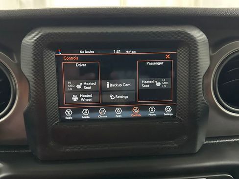 Used 2022 Jeep Wrangler Unlimited Sport image 25