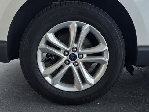 Used 2019 Ford Edge SEL w/ Equipment Group 201A AWD/4WD image 41