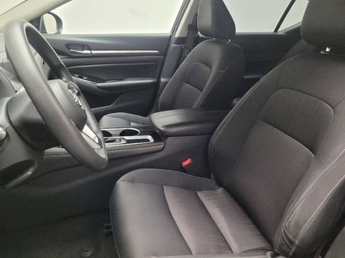Used 2023 Nissan Altima 2.5 SV image 17