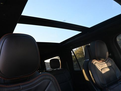 Used 2024 Lincoln Navigator L Black Label image 25