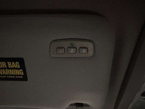 Used 2004 Volvo XC90 2.5T image 34