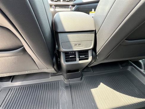 New 2027 Chevrolet Equinox RS AWD/4WD image 17
